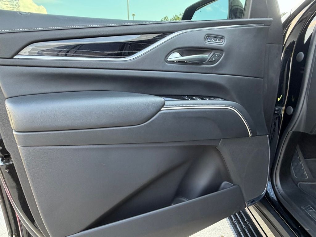 2023 Cadillac Escalade Sport