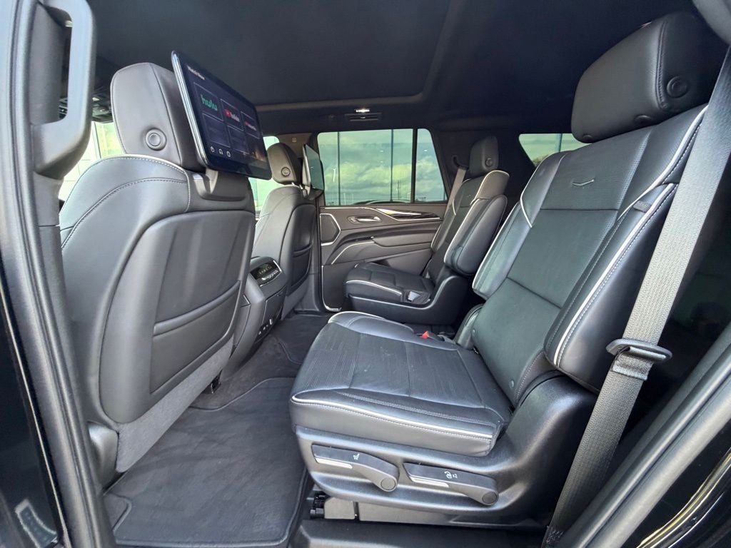 2023 Cadillac Escalade Sport