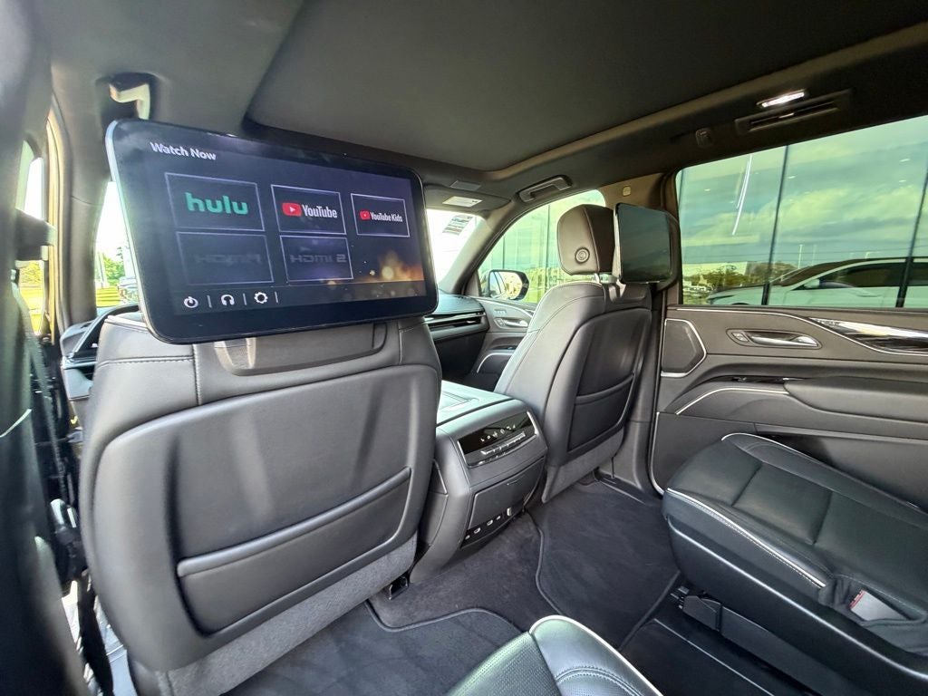 2023 Cadillac Escalade Sport
