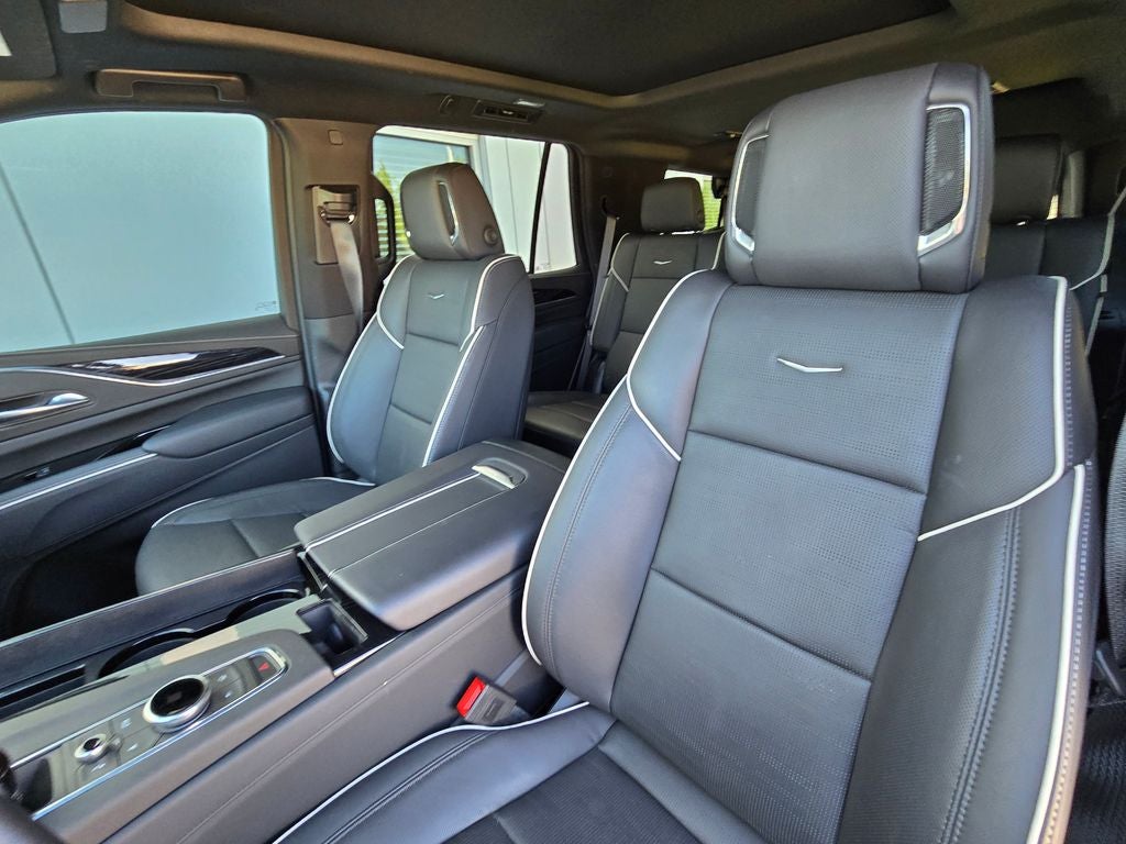 2024 Cadillac Escalade Sport