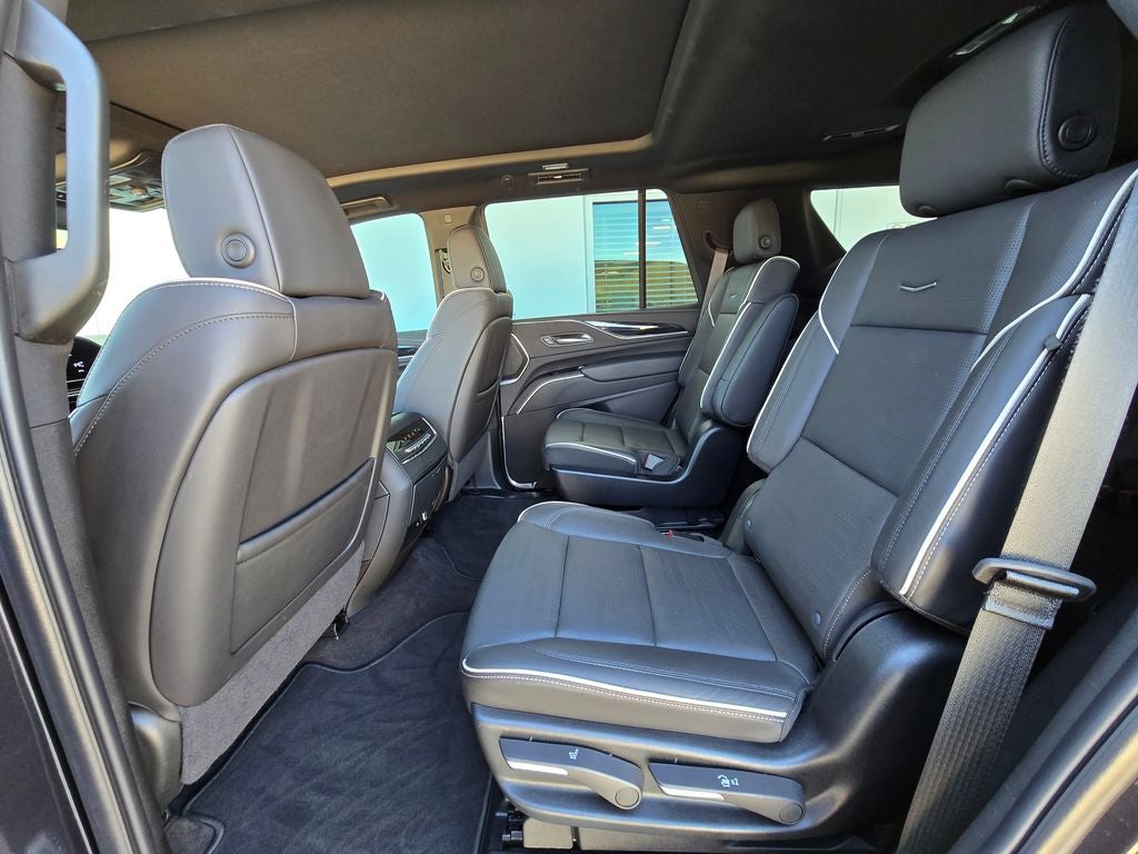 2024 Cadillac Escalade Sport