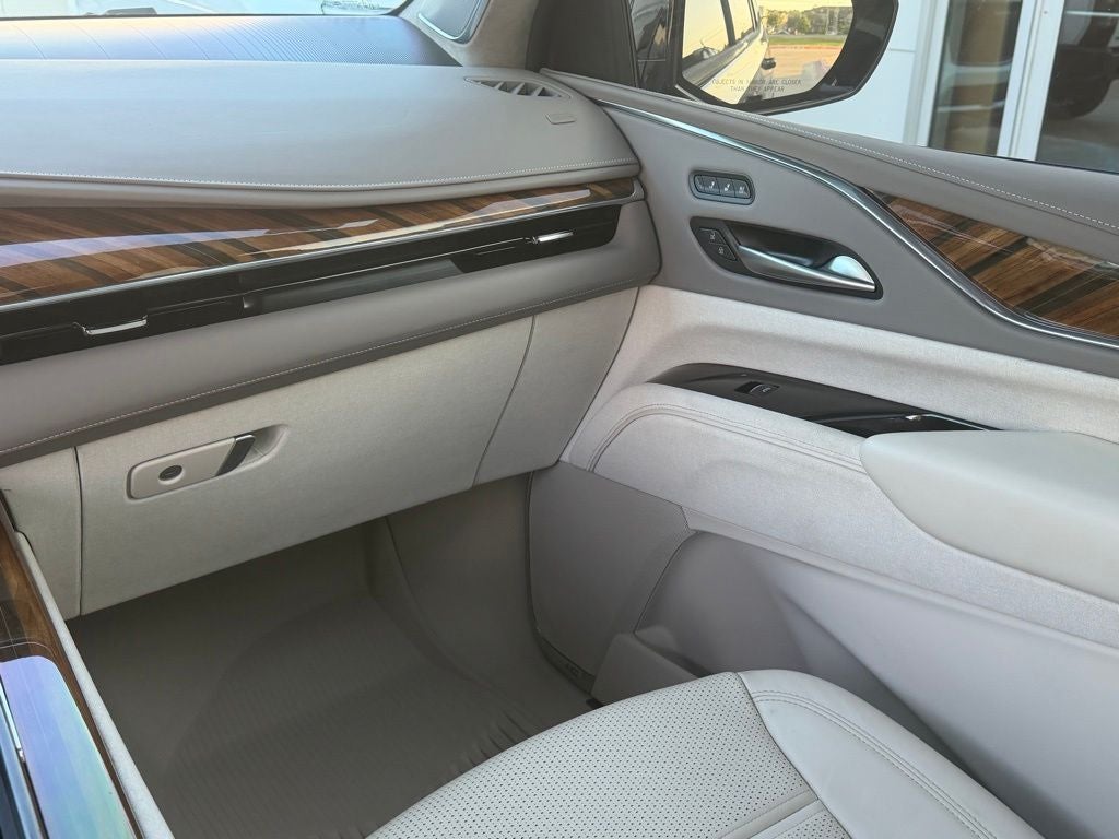 2024 Cadillac Escalade Sport Platinum