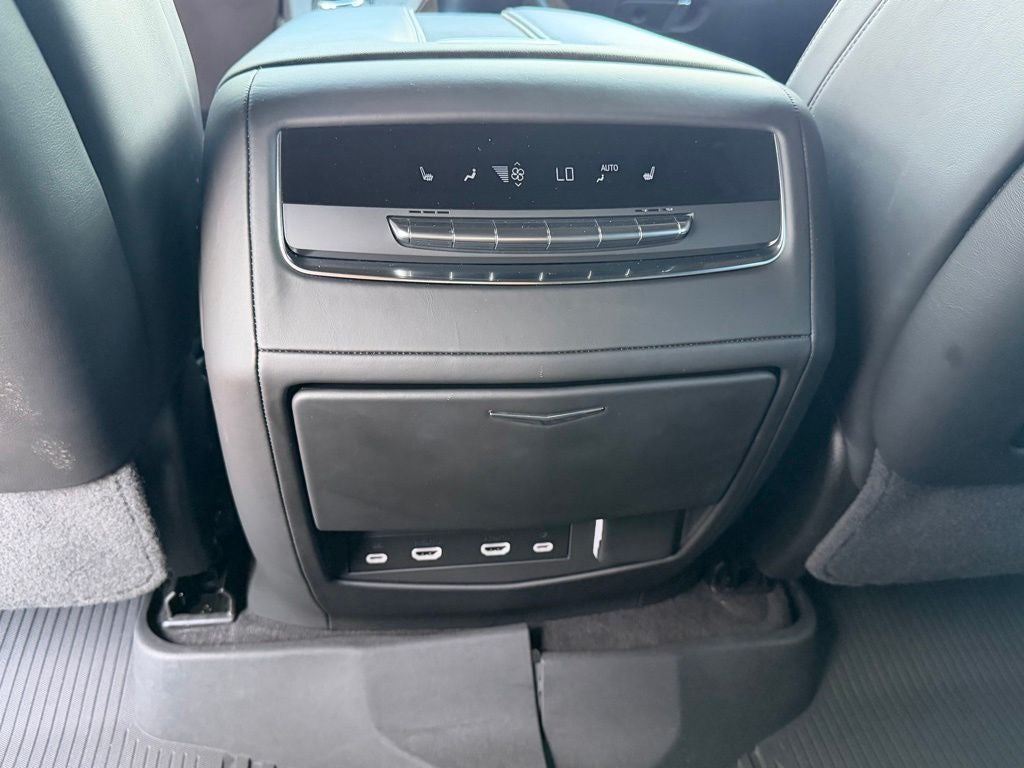 2024 Cadillac Escalade Sport Platinum