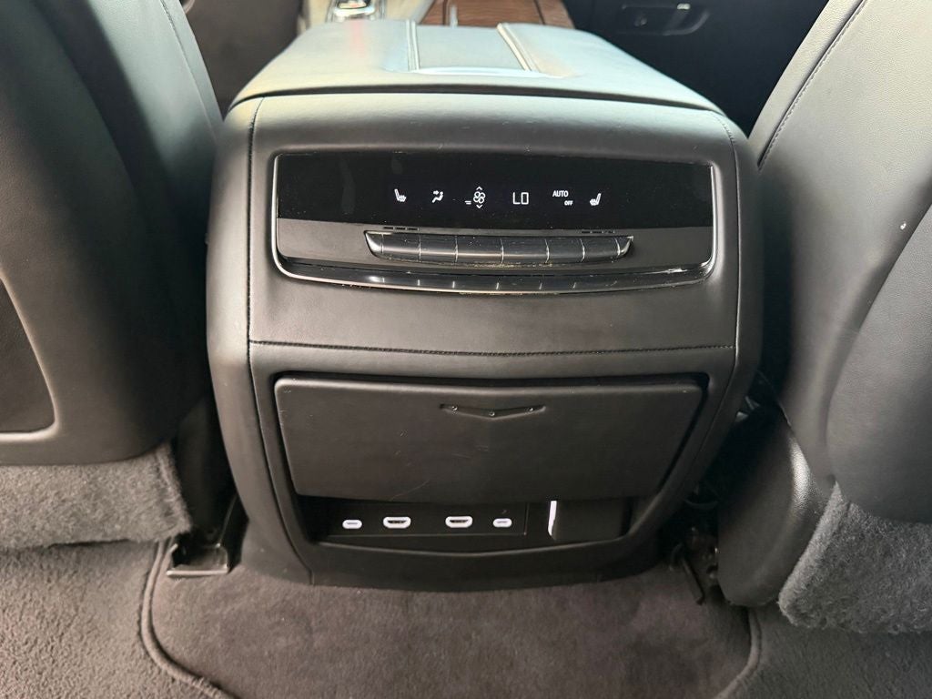 2023 Cadillac Escalade Sport Platinum