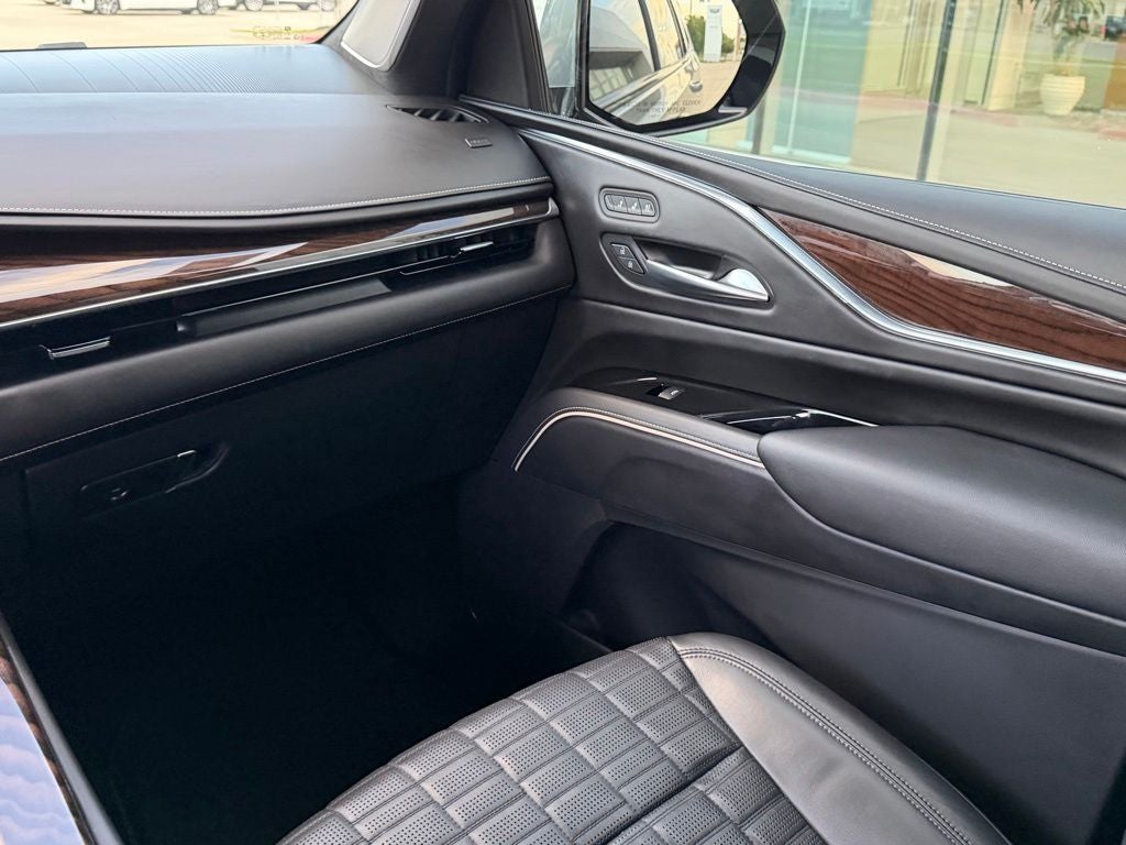 2023 Cadillac Escalade Sport Platinum