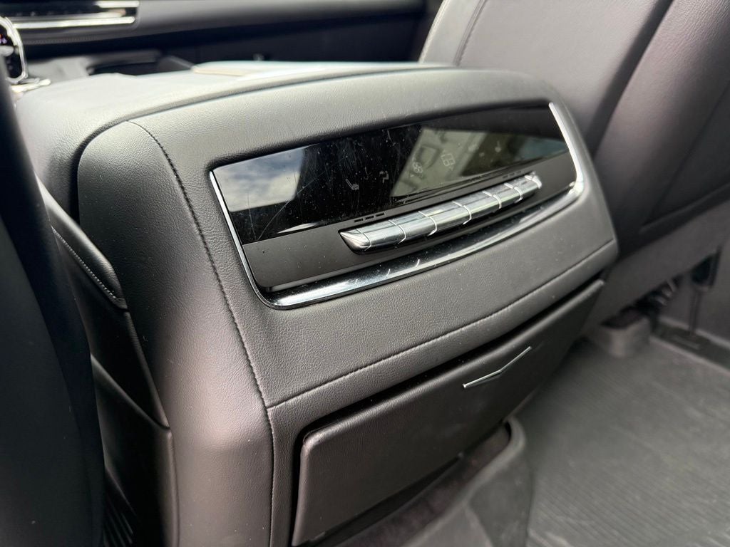 2023 Cadillac Escalade ESV Sport