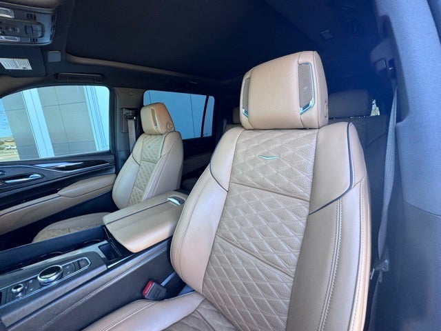 2023 Cadillac Escalade ESV Sport