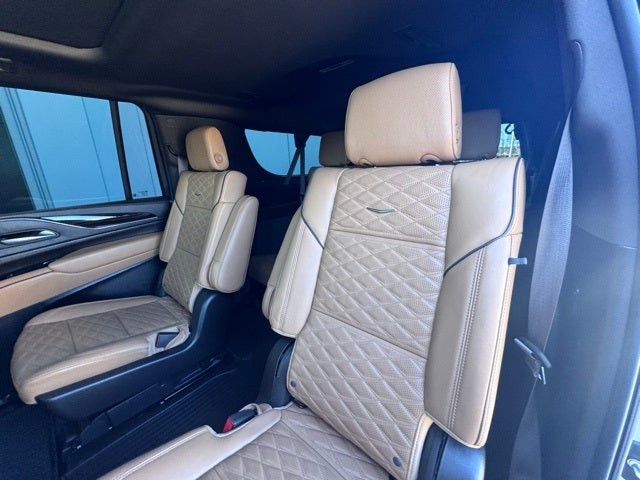 2023 Cadillac Escalade ESV Sport