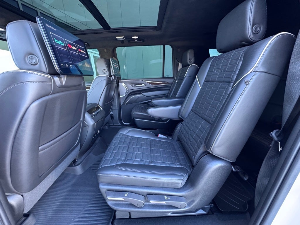 2023 Cadillac Escalade ESV Sport Platinum