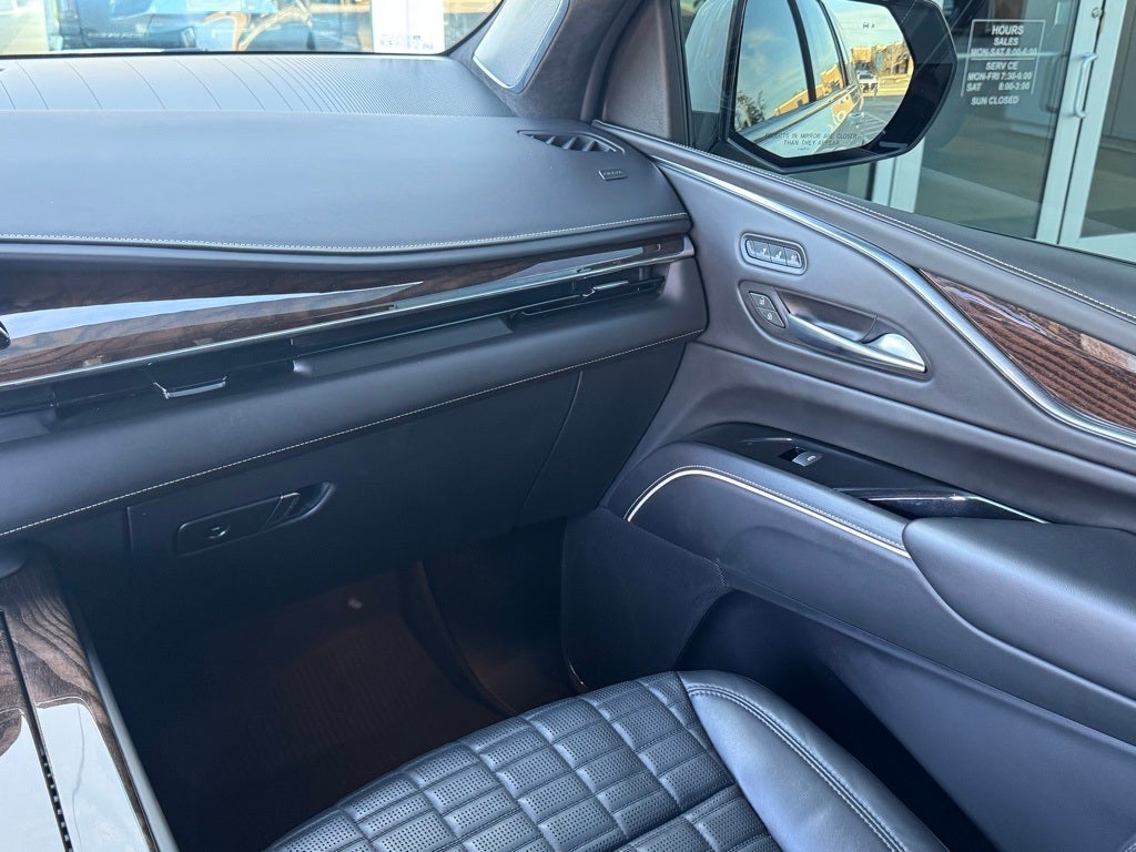 2023 Cadillac Escalade ESV Sport Platinum