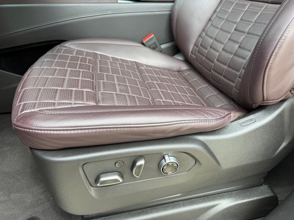2024 Cadillac Escalade ESV Sport Platinum