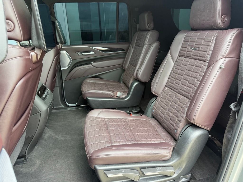 2024 Cadillac Escalade ESV Sport Platinum