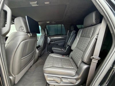 2025 Cadillac Escalade Sport Platinum