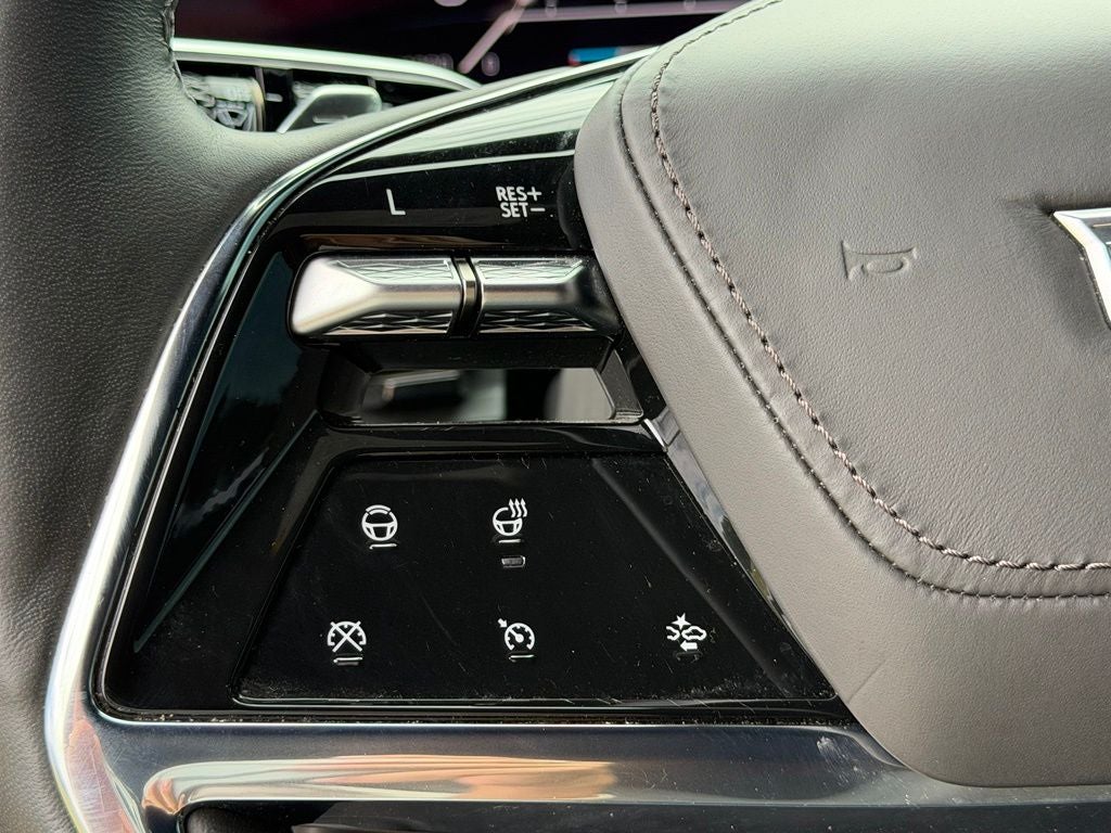 2025 Cadillac Escalade Sport Platinum
