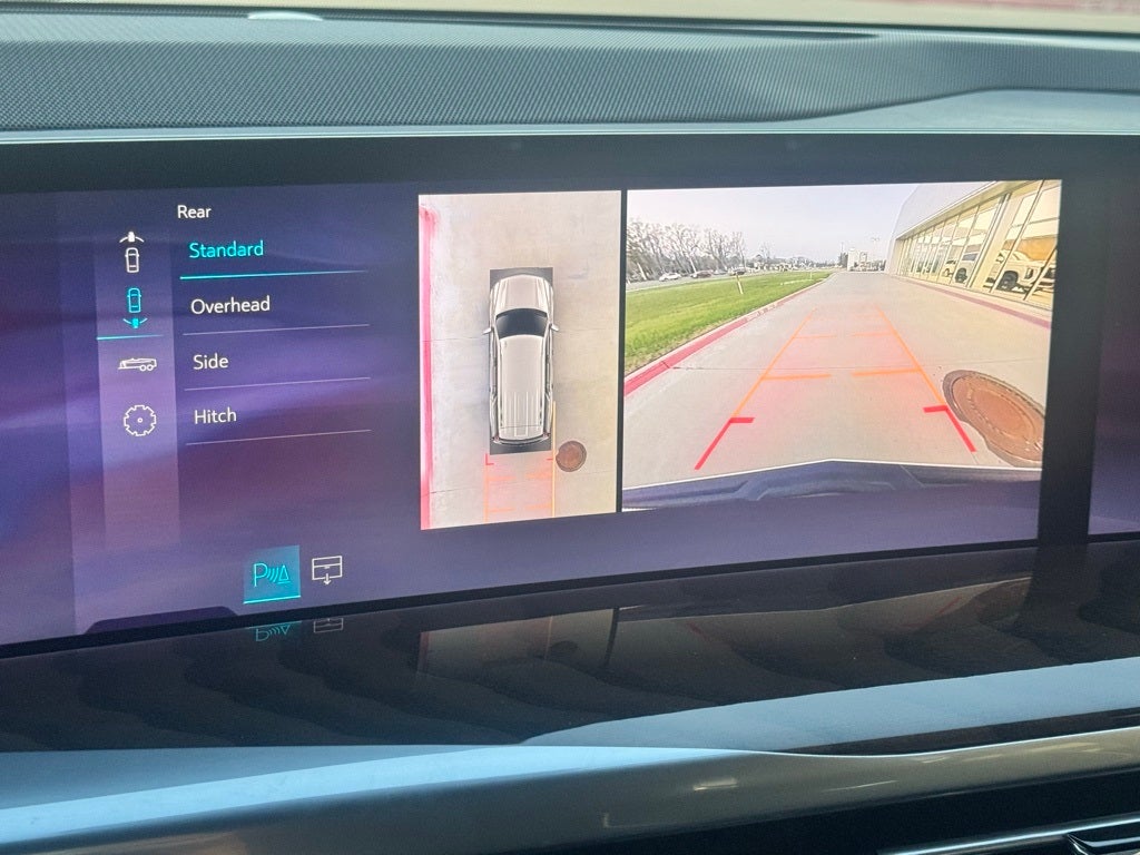 2025 Cadillac Escalade Sport Platinum