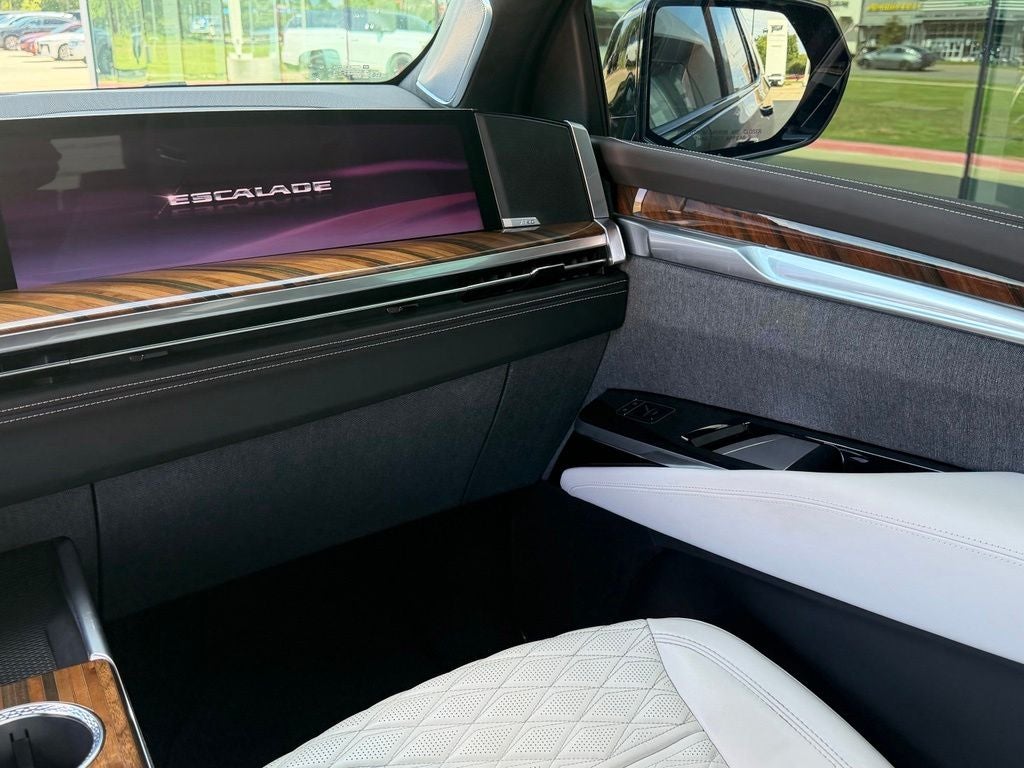 2025 Cadillac Escalade Sport Platinum