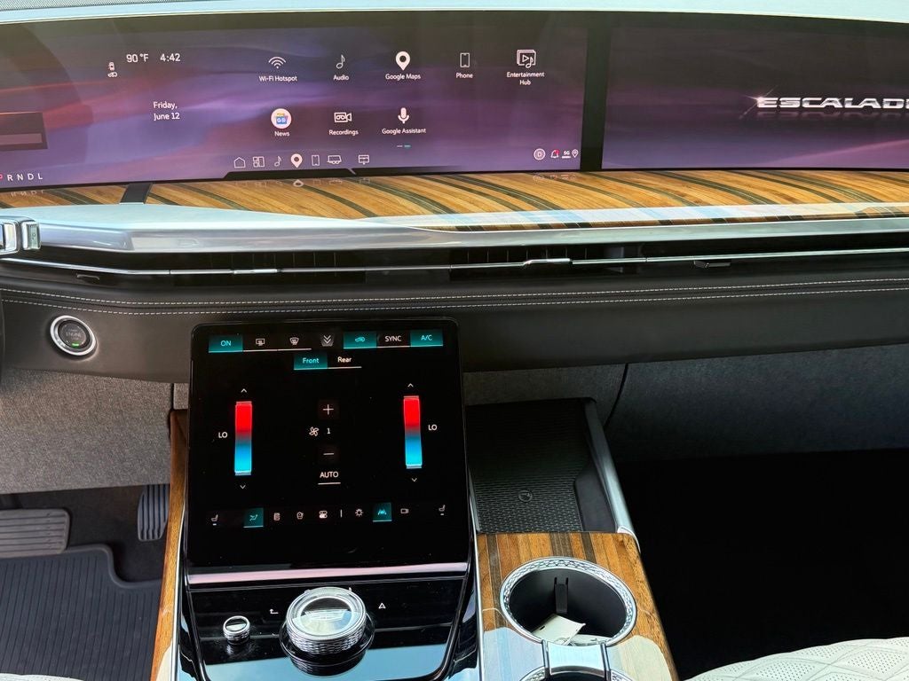 2025 Cadillac Escalade Sport Platinum