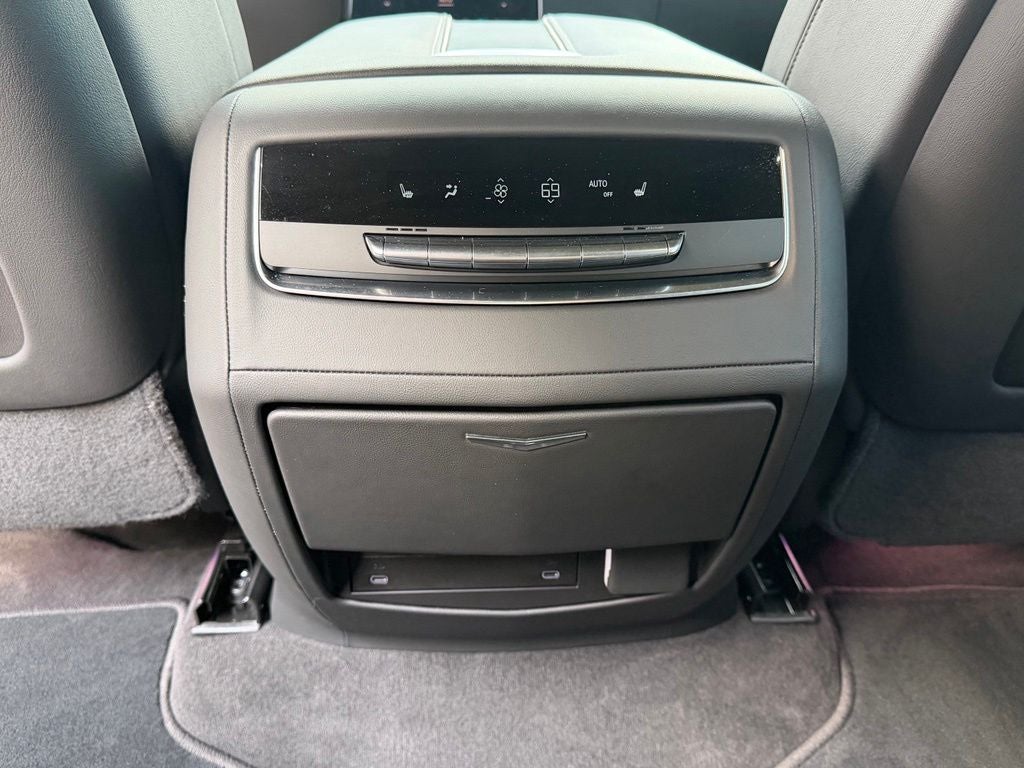 2025 Cadillac Escalade ESV Sport
