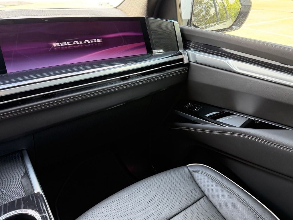 2025 Cadillac Escalade ESV Sport