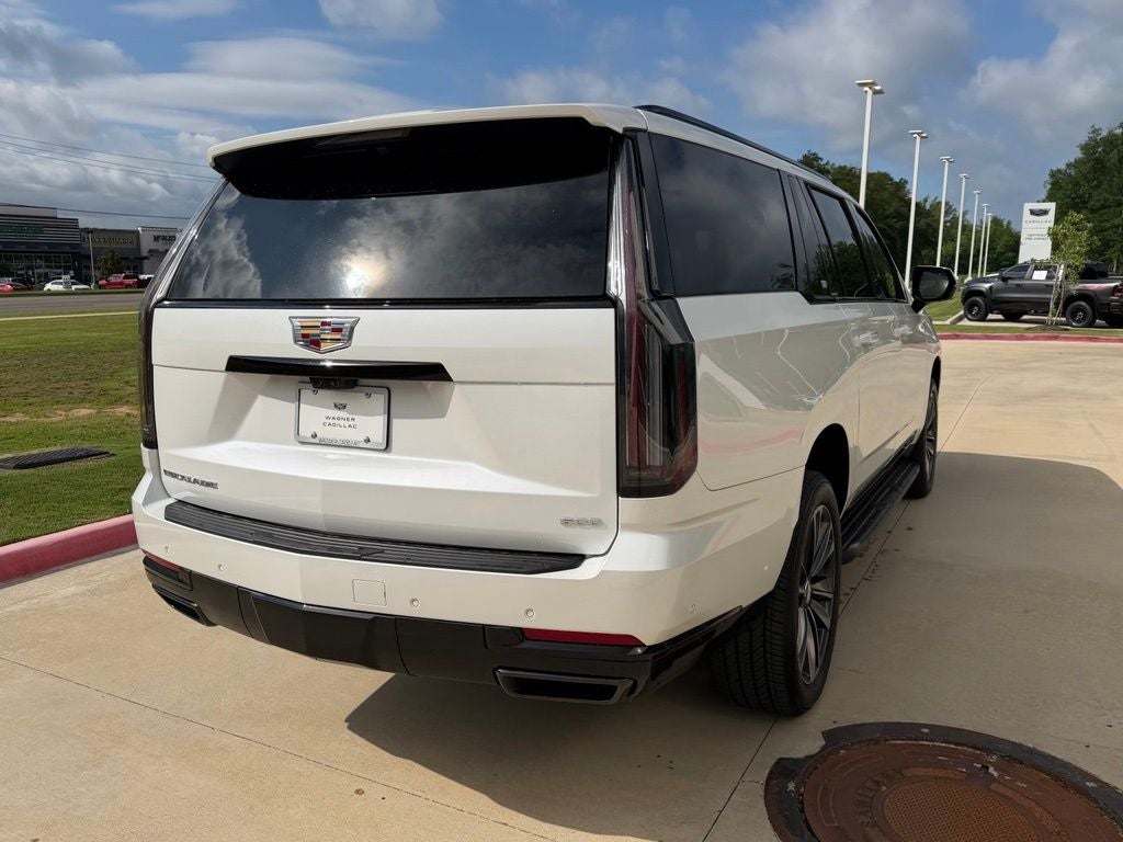 2025 Cadillac Escalade ESV Sport