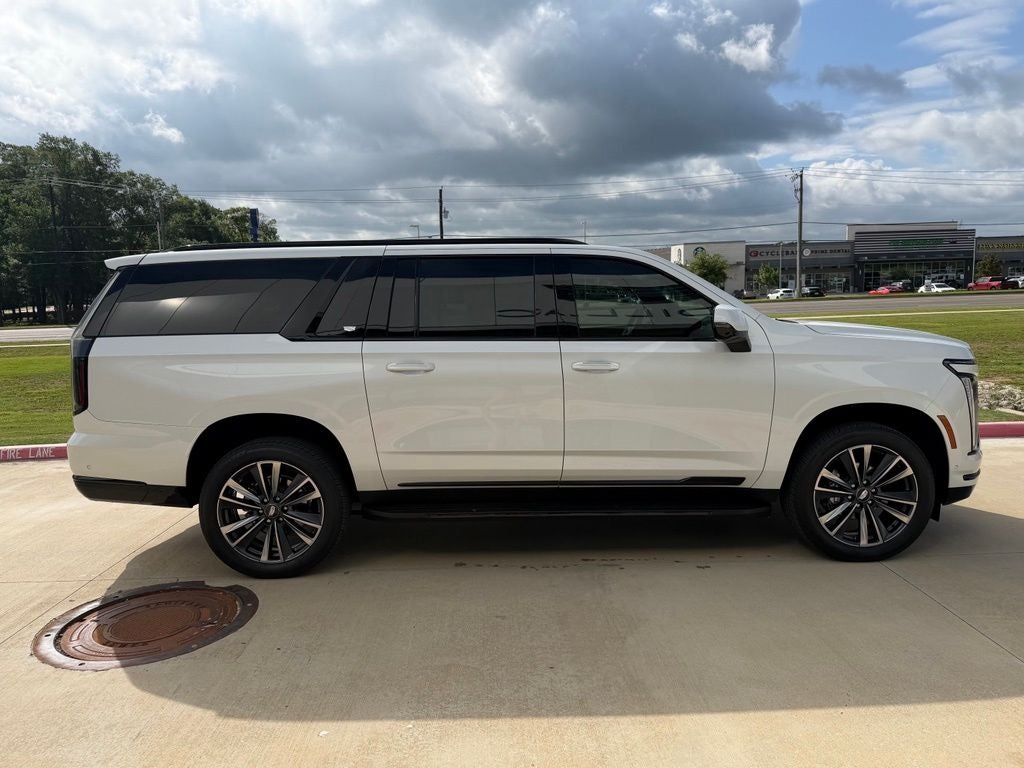 2025 Cadillac Escalade ESV Sport