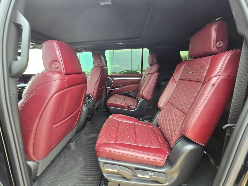 2025 Cadillac Escalade ESV Sport