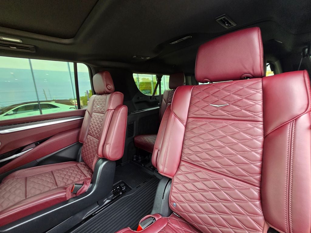 2025 Cadillac Escalade ESV Sport