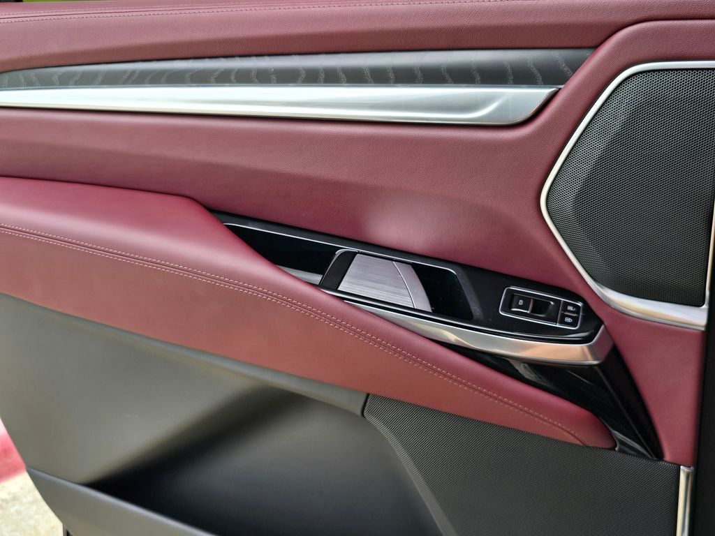 2025 Cadillac Escalade ESV Sport