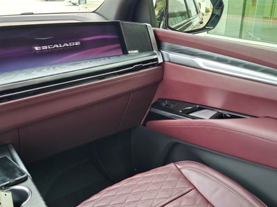 2025 Cadillac Escalade ESV Sport