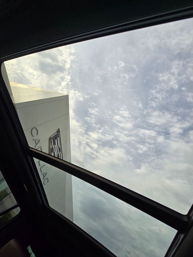 2025 Cadillac Escalade ESV Sport