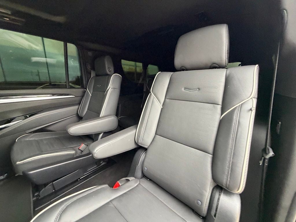 2025 Cadillac Escalade ESV Sport