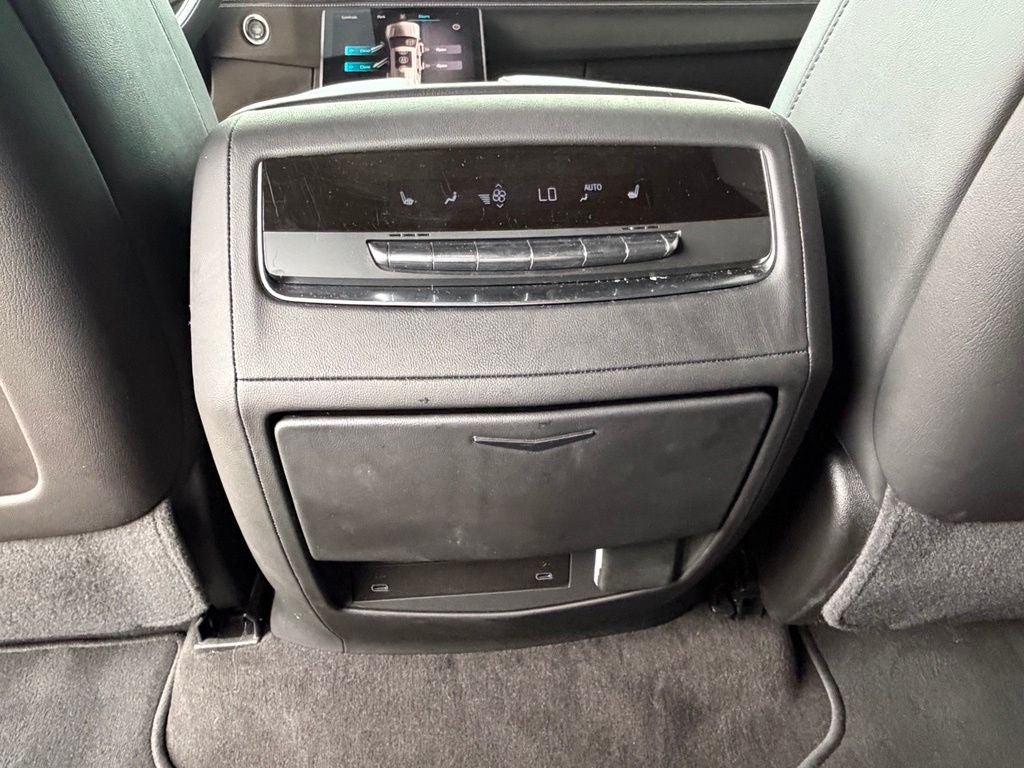 2025 Cadillac Escalade ESV Sport