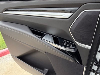 2025 Cadillac Escalade ESV Sport