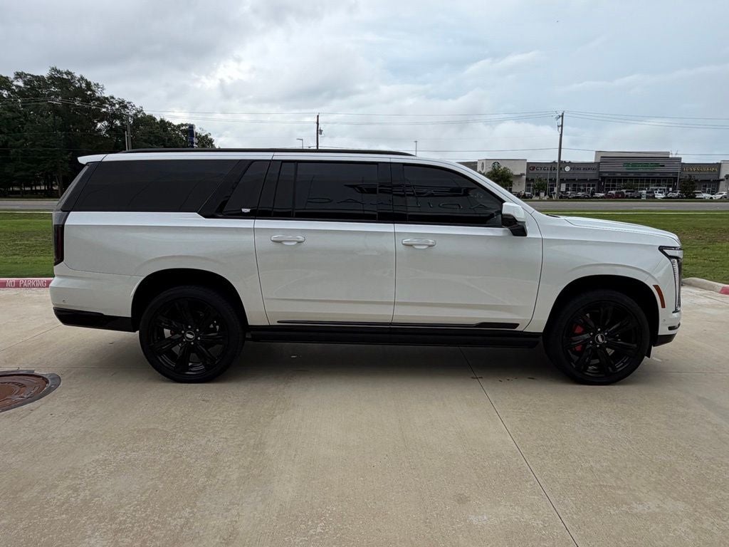 2025 Cadillac Escalade ESV Sport