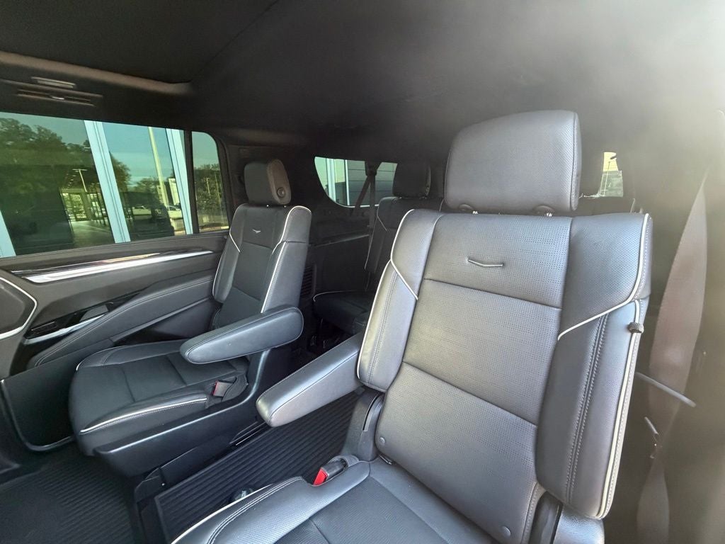 2025 Cadillac Escalade ESV Sport