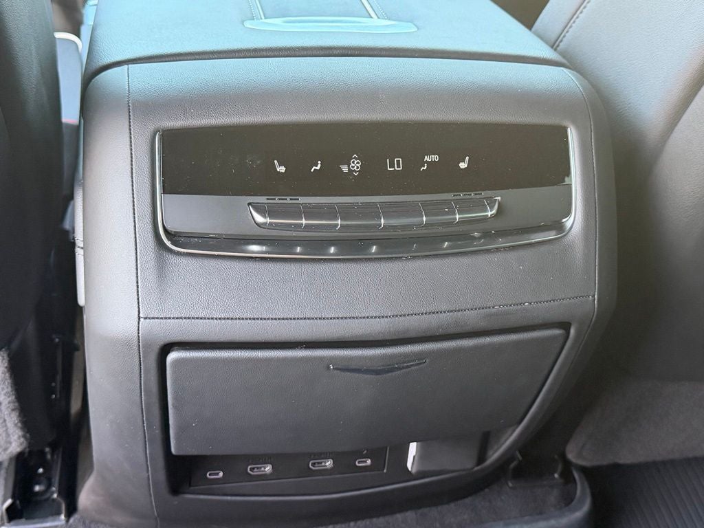 2025 Cadillac Escalade ESV Sport