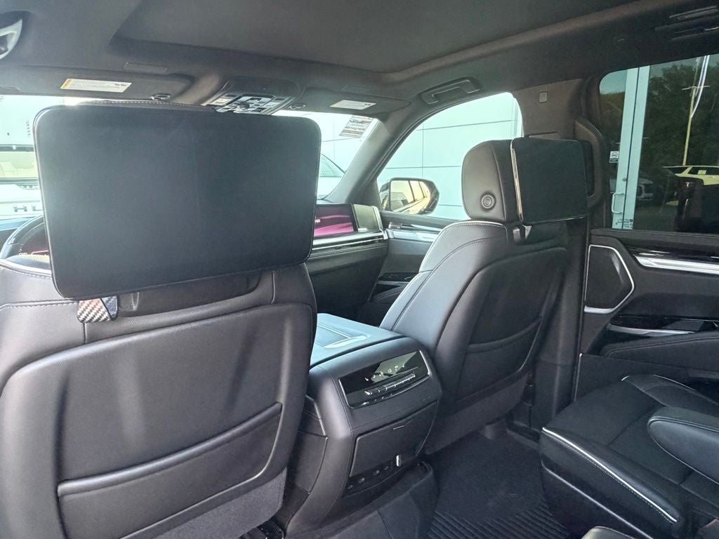 2025 Cadillac Escalade ESV Sport