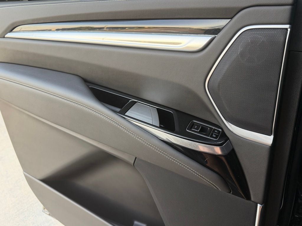 2025 Cadillac Escalade ESV Sport