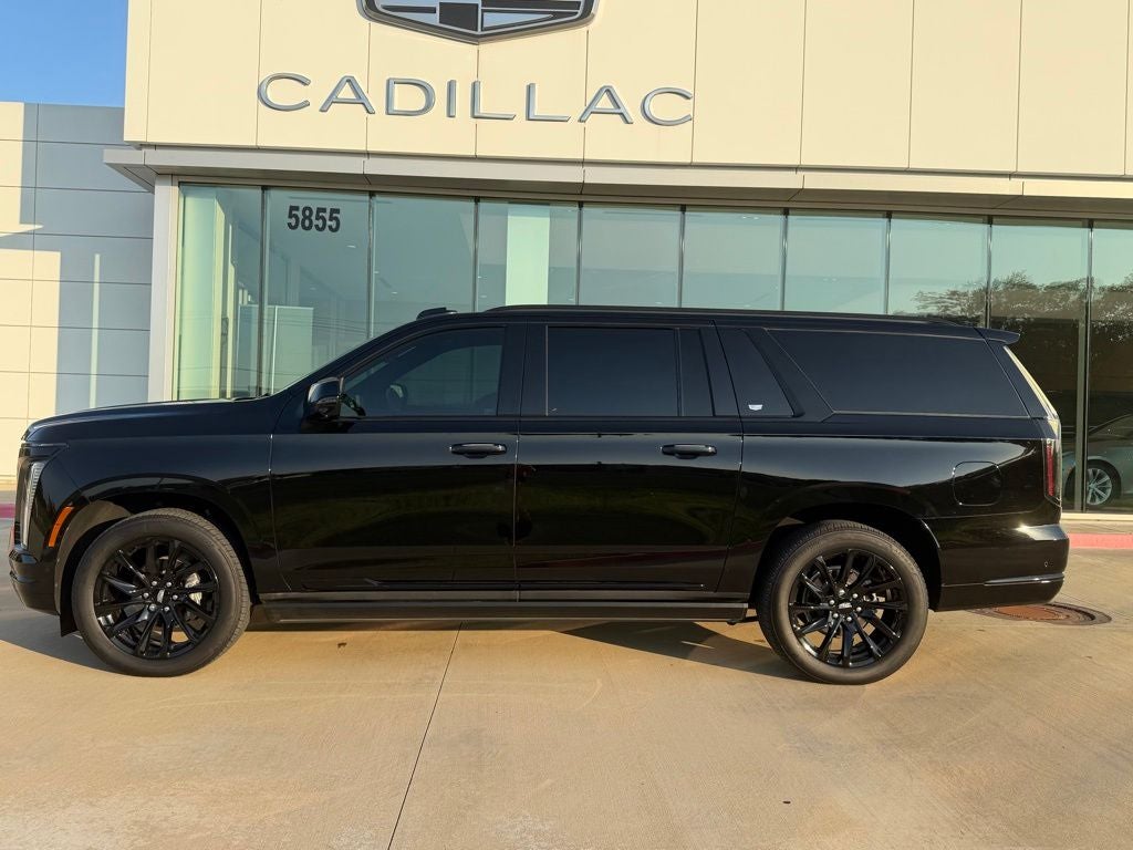 2025 Cadillac Escalade ESV Sport