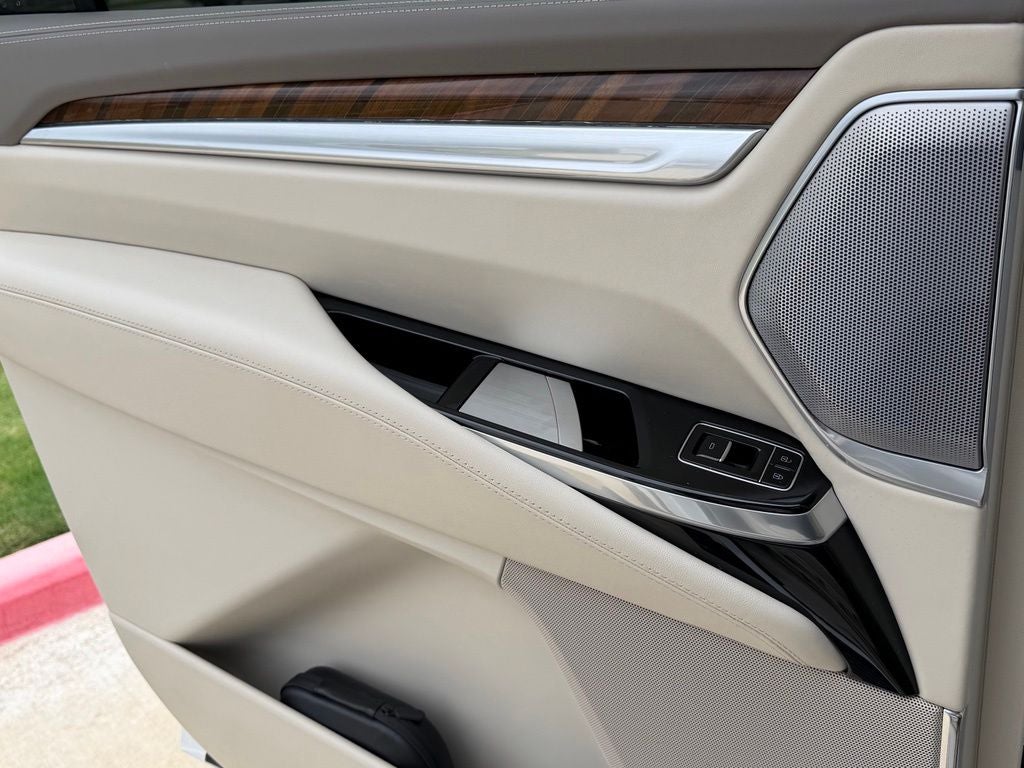 2025 Cadillac Escalade ESV Sport Platinum