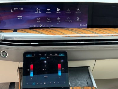 2025 Cadillac Escalade ESV Sport Platinum