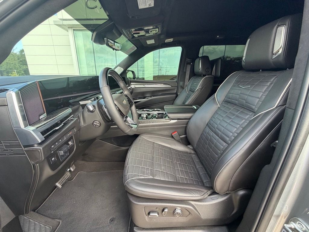 2025 Cadillac Escalade ESV V-Series