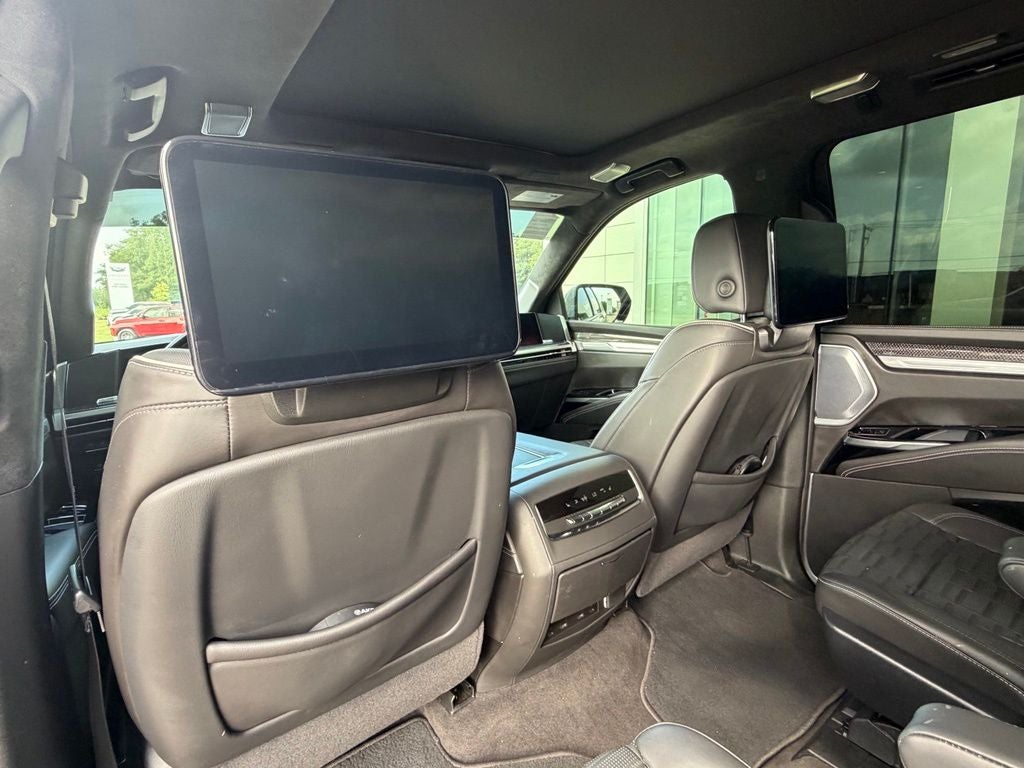 2025 Cadillac Escalade ESV V-Series