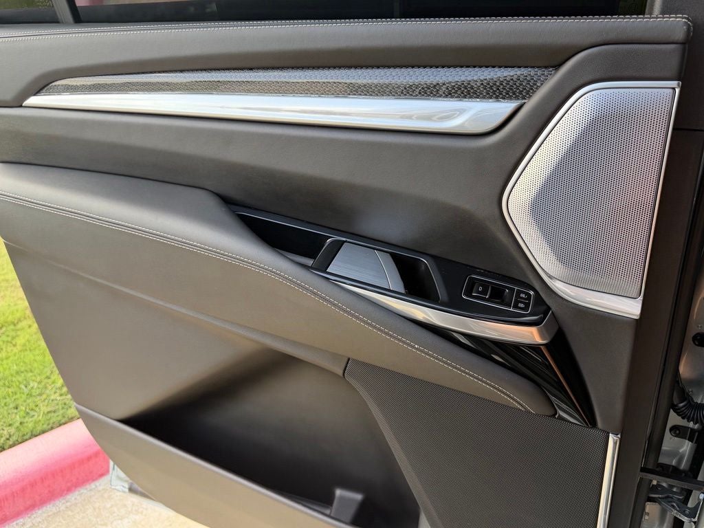 2025 Cadillac Escalade ESV V-Series