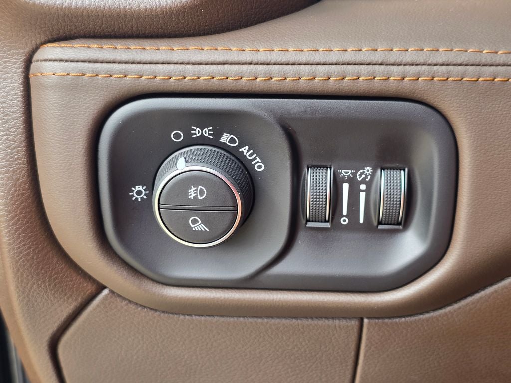 2026 RAM 3500 Limited