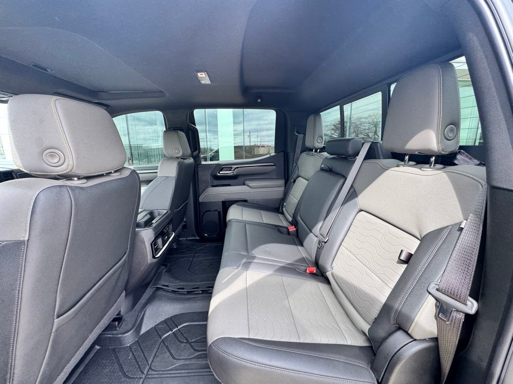 2025 Chevrolet Silverado 1500 ZR2