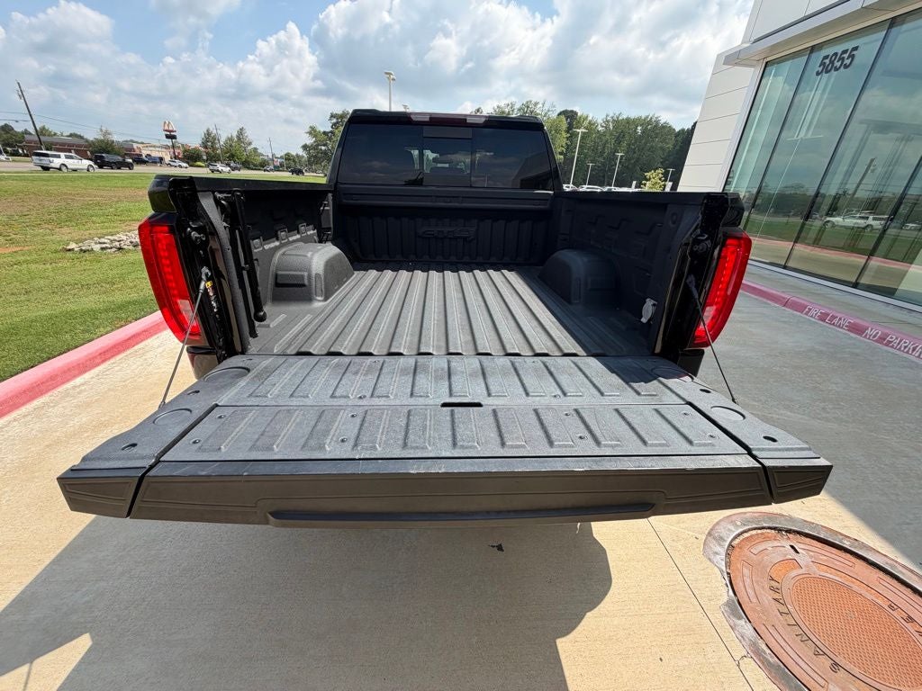 2022 GMC Sierra 1500 Limited AT4