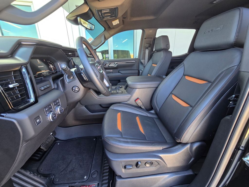 2025 GMC Sierra 1500 AT4