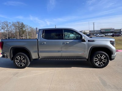 2025 GMC Sierra 1500 AT4