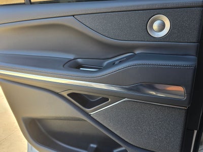 2025 Lincoln Navigator L Reserve
